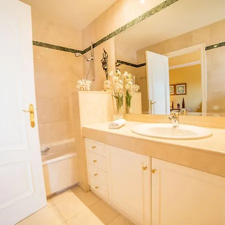 Homeholidaysrentals Harmony * Cabrils