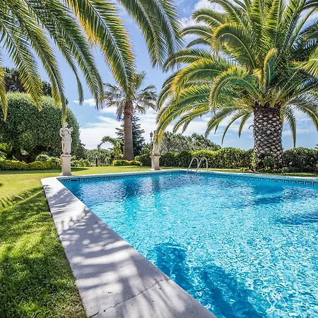 Homeholidaysrentals Harmony *
