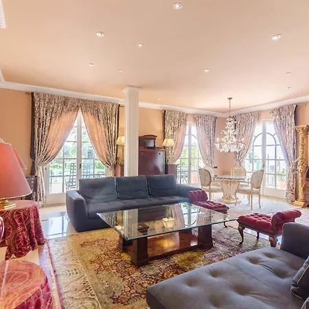 Homeholidaysrentals Harmony Villa Cabrils
