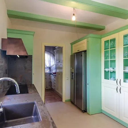 Homeholidaysrentals Harmony Villa Cabrils