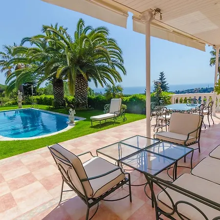 Homeholidaysrentals Harmony *