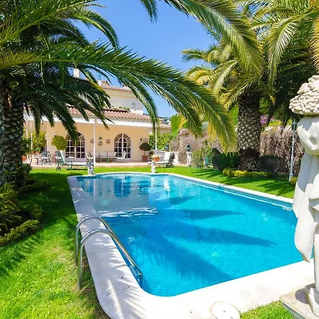 Homeholidaysrentals Harmony Cabrils