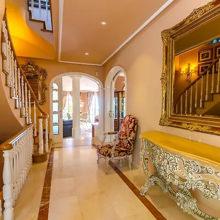 Homeholidaysrentals Harmony Villa