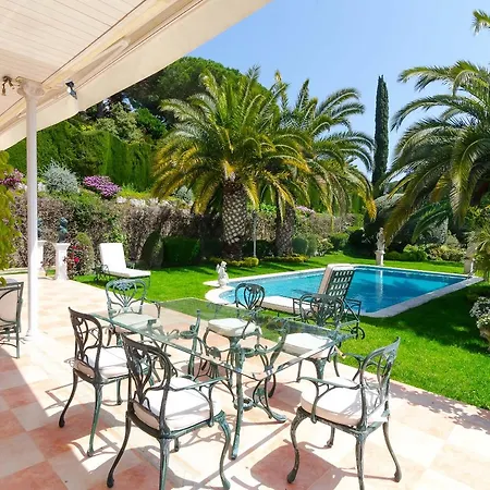Homeholidaysrentals Harmony *